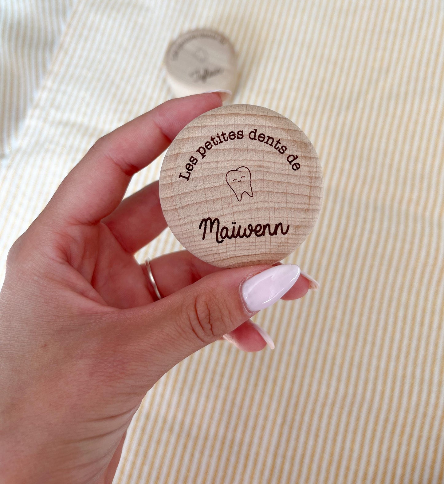 Boîte à dents en bois personnalisée – Souvenir tendre pour enfants