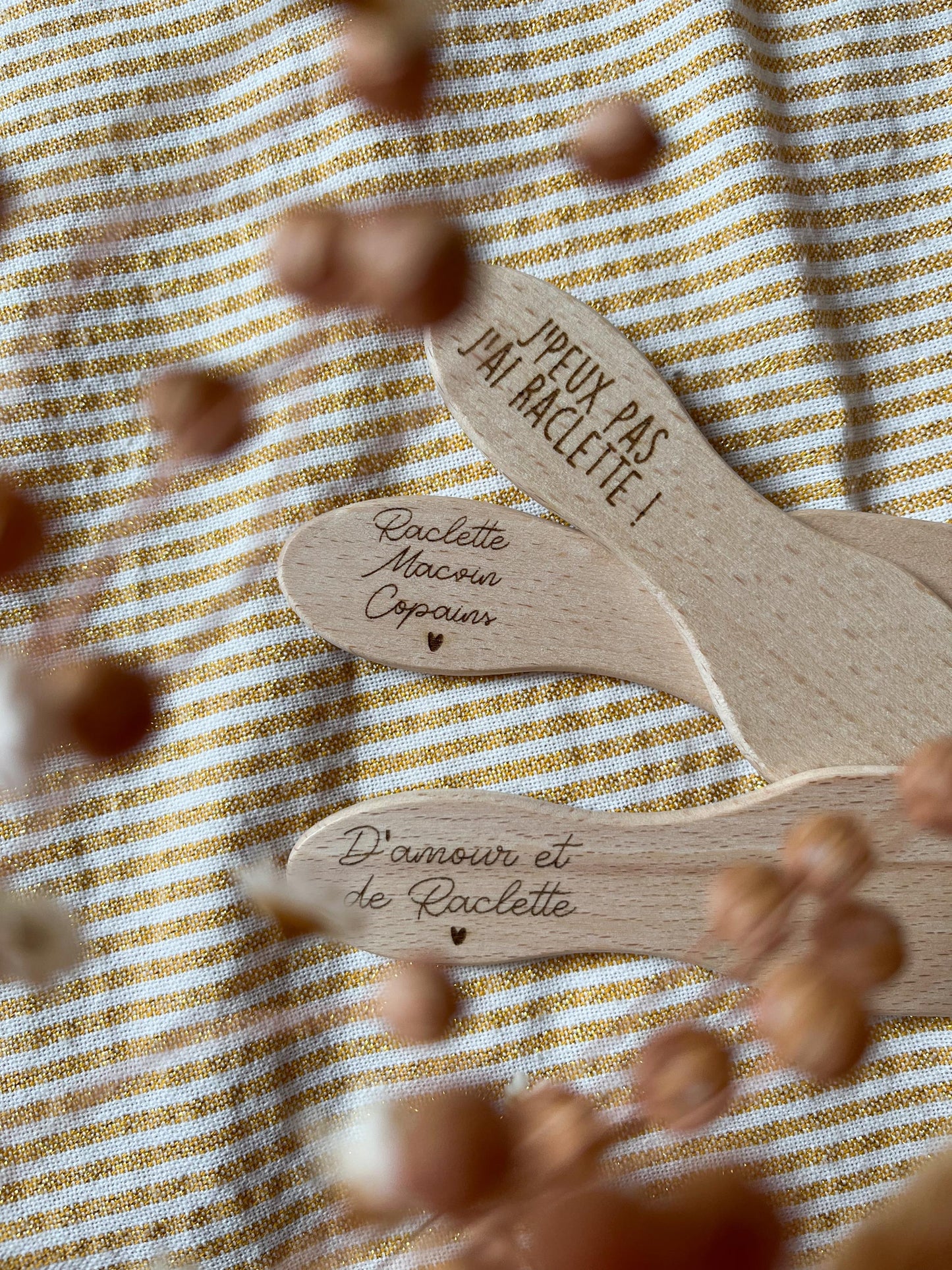 đ§ Spatules Ă Raclette PersonnalisĂ©es en Bois de HĂȘtre â Jura